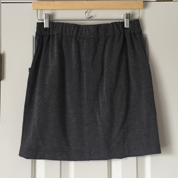 Ann Taylor gray casual comfy skirt tie front - Picture 4 of 4